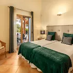 Monte Santo Estevao * Silves