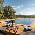 Villa Monte Santo Estevao