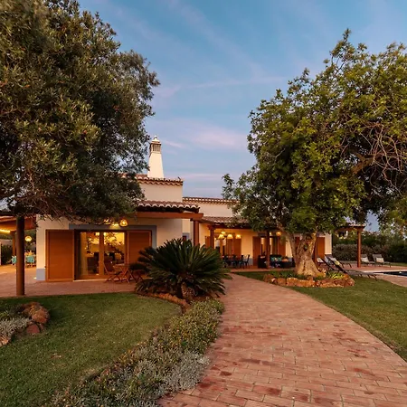 Villa Monte Santo Estevão